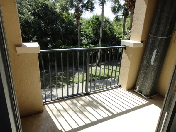$2,400 | 2912 Hidden Hills Road, Unit 1205, West Palm Beach, FL 33411