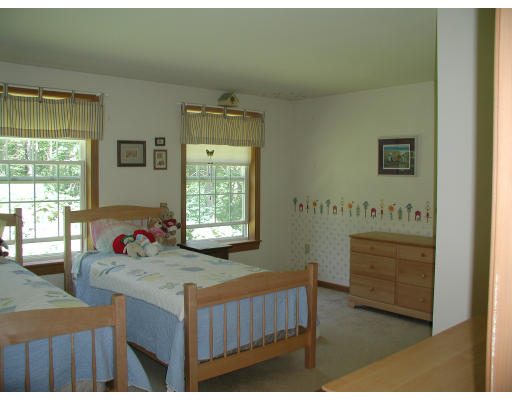 53 Wheeler Road Bolton, MA 01740 - Photo 11 of 12