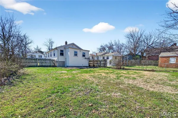 $149,900 | 327 West Felton Avenue, St. Louis, MO 63125