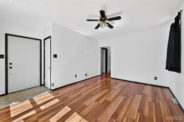 $149,900 | 327 West Felton Avenue, St. Louis, MO 63125