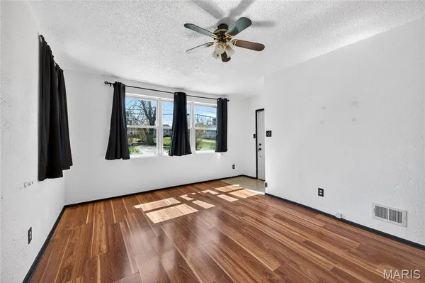 $149,900 | 327 West Felton Avenue, St. Louis, MO 63125