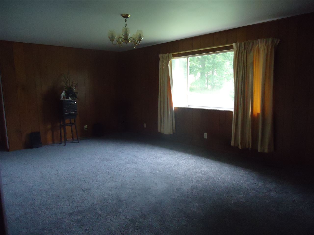 409 Leatherwood Road Bedford, IN 47421 - Photo 6 of 20