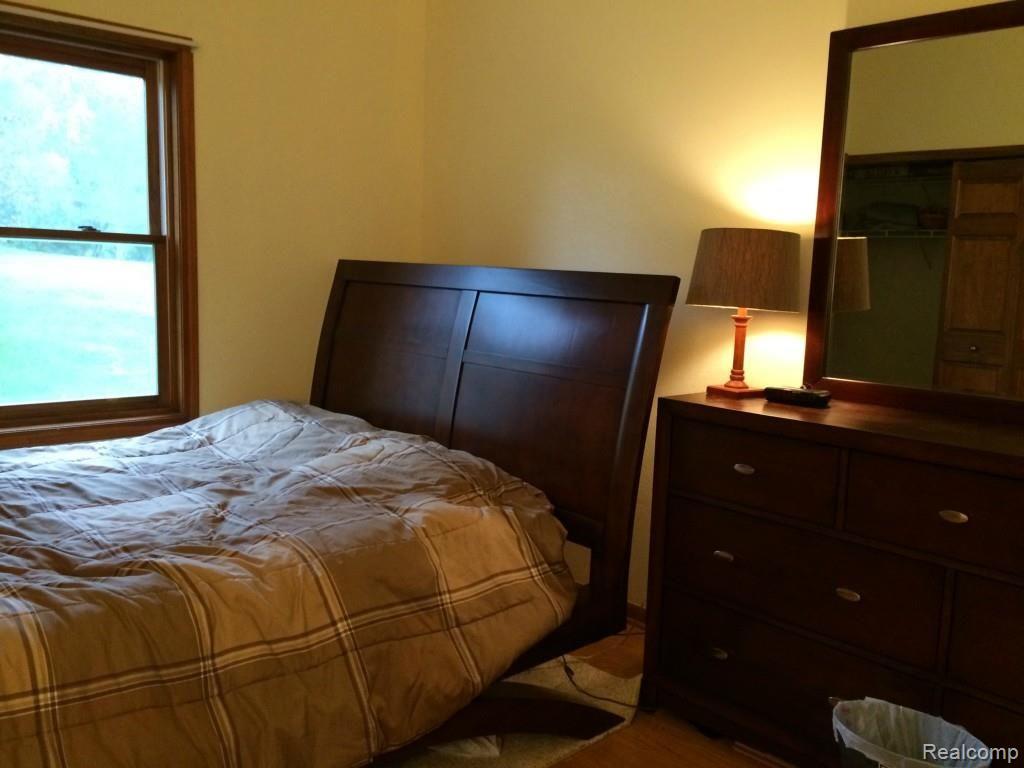 1425 Argentine Road Howell, MI 48843 - Photo 15 of 17 IMG_3199.jpg