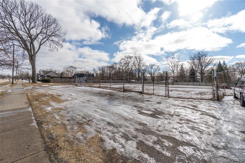 3520 East 9 Mile Road Warren, MI 48091 - Photo 5 of 27 Gallery Image 5