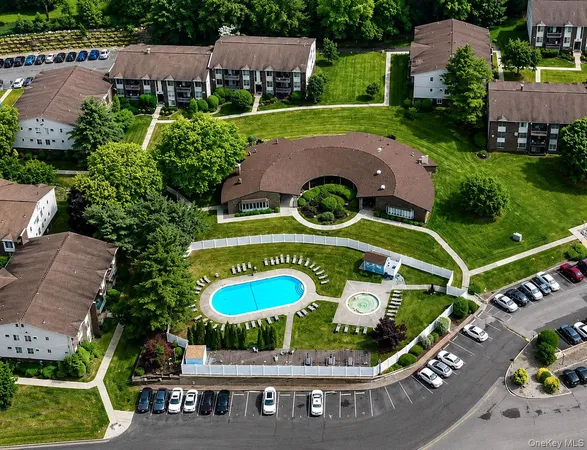 $285,000 | 95 Country Club Lane, Pomona, NY 10970