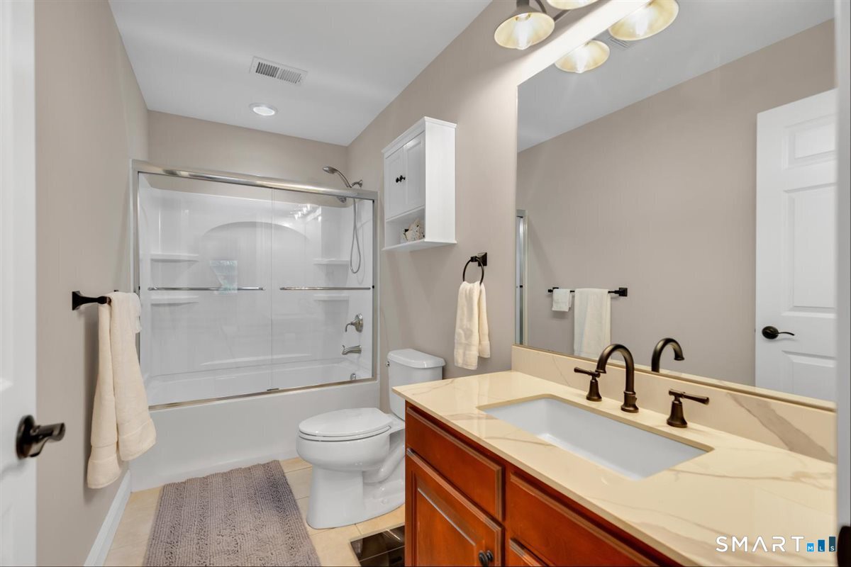 2 Chapman Chase Windsor Locks, CT 06096 - Photo 33 of 40