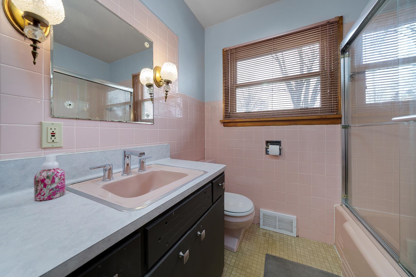 1508 Halsted Road Rockford, IL 61103 - Photo 18 of 32 Gallery Image 18