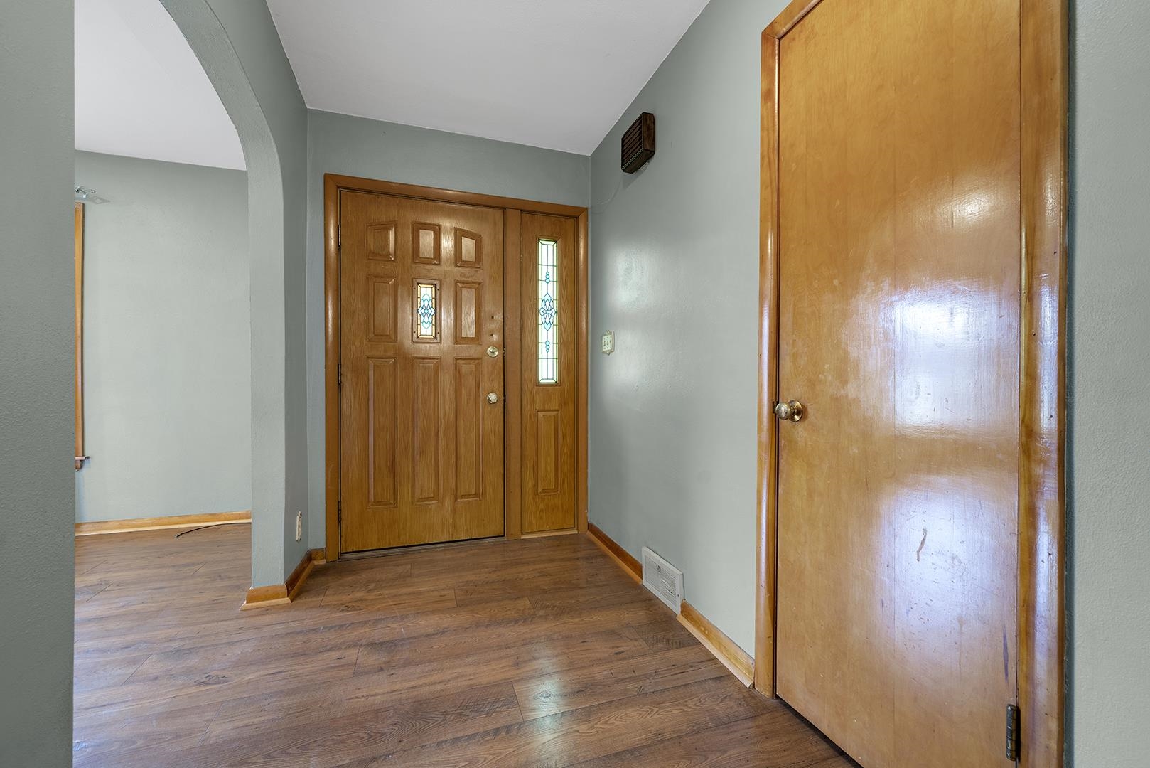 1508 Halsted Road Rockford, IL 61103 - Photo 2 of 32 Gallery Image 2
