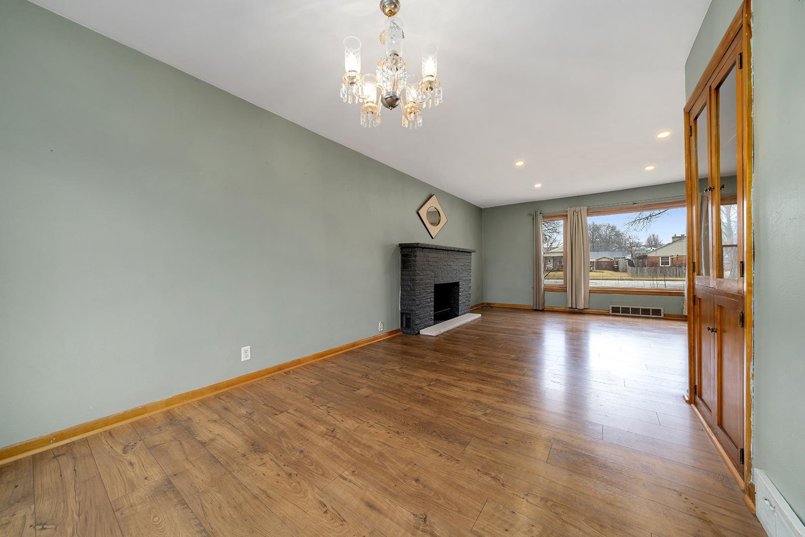 1508 Halsted Road Rockford, IL 61103 - Photo 6 of 32 Gallery Image 6