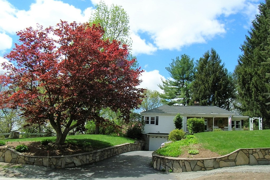234 Providence Road Grafton, MA 01560 - Photo 2 of 30 Gallery Image 2