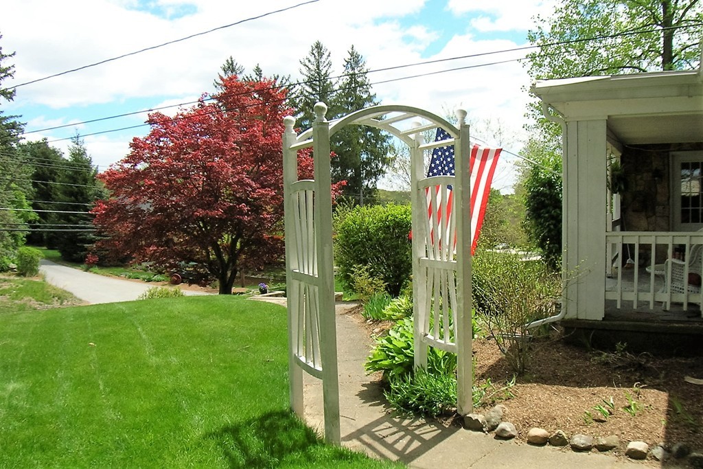 234 Providence Road Grafton, MA 01560 - Photo 7 of 30 Gallery Image 7