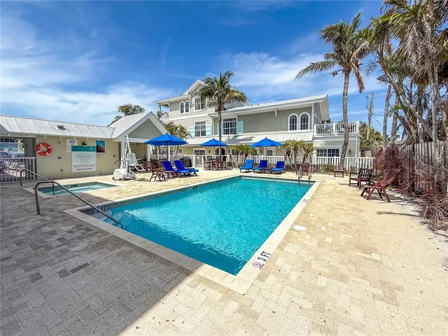 $699,000 | 103 66th Street, Unit 10, Holmes Beach, FL 34217
