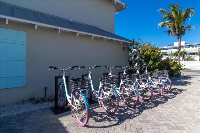 $699,000 | 103 66th Street, Unit 10, Holmes Beach, FL 34217