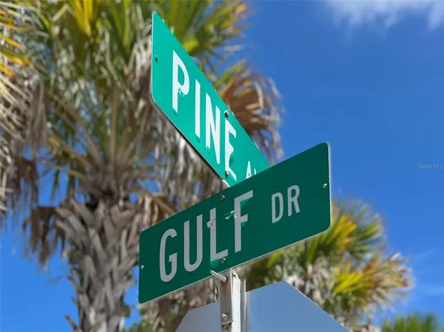 $699,000 | 103 66th Street, Unit 10, Holmes Beach, FL 34217