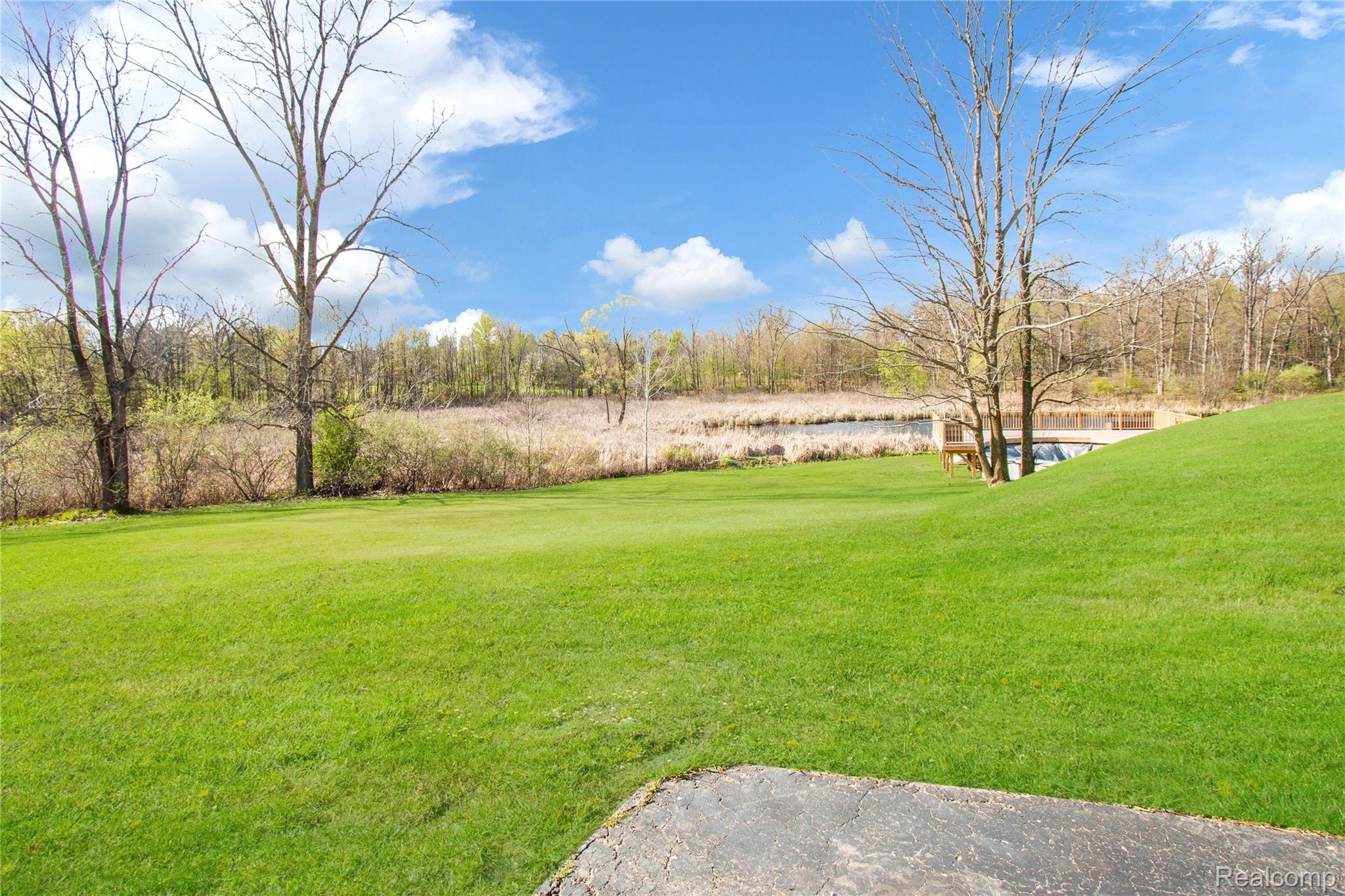 9093 Jordan Road Grand Blanc, MI 48439 - Photo 5 of 40 5.jpg