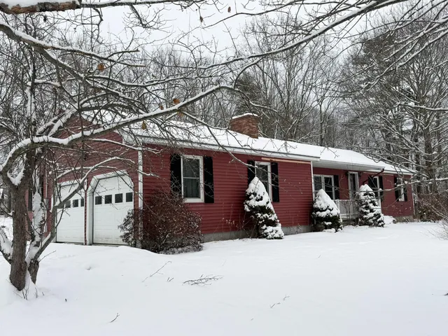 $210,000 | 9 Jipson Lane, Kenduskeag, ME 04450
