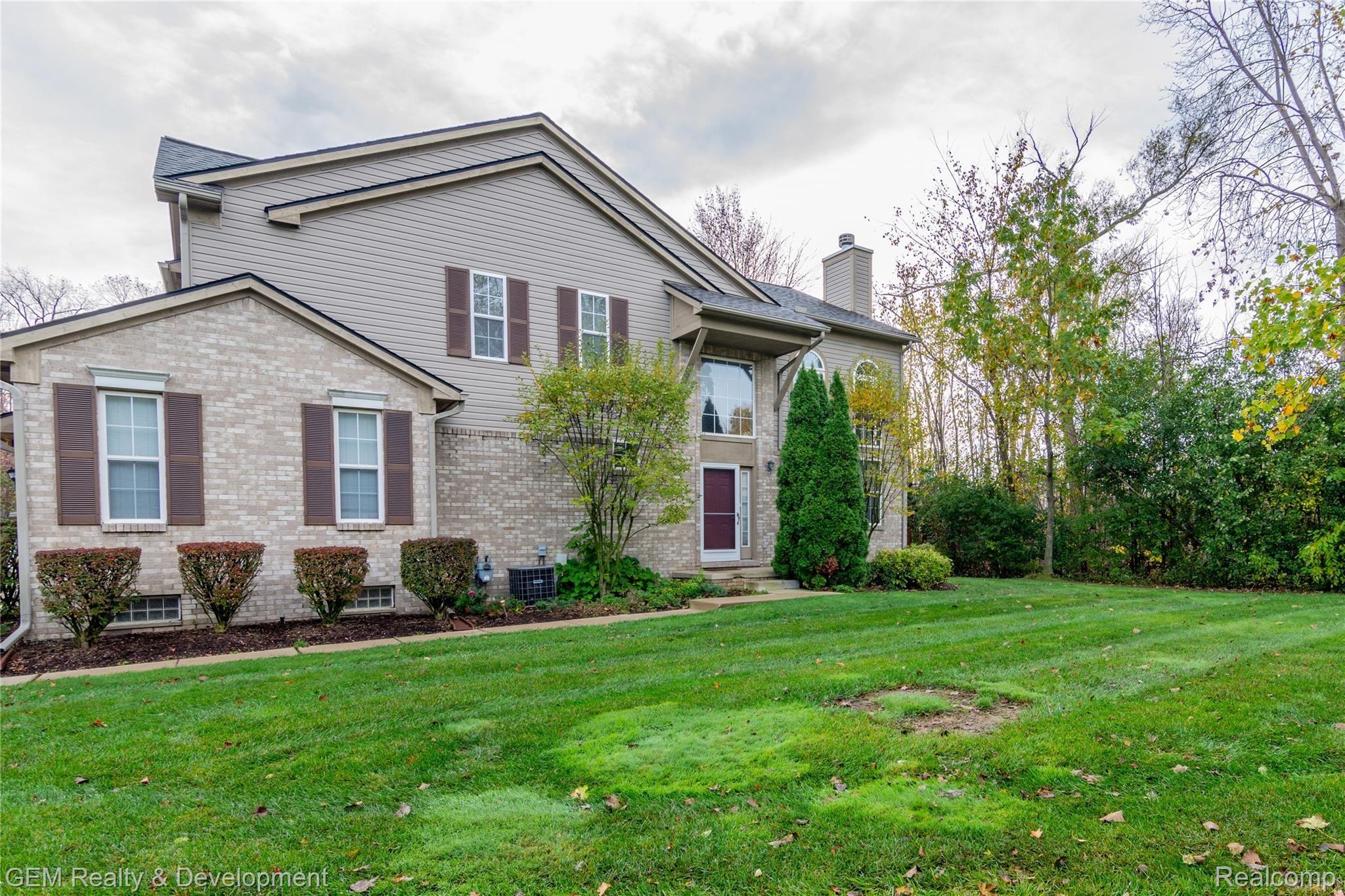 41747 Glade Road Canton, MI 48187 - Photo 2 of 37 Front View