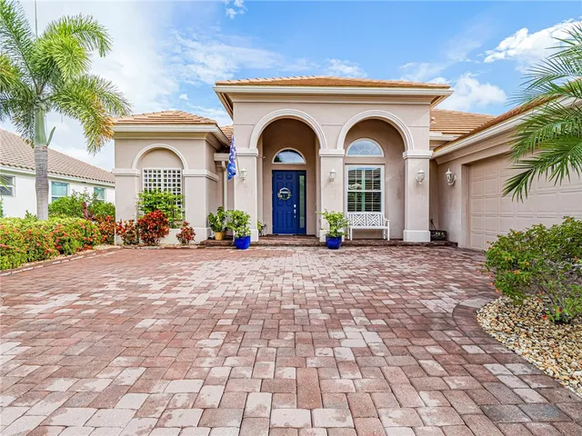 $650,000 | 5560 61st Place, Vero Beach, FL 32967
