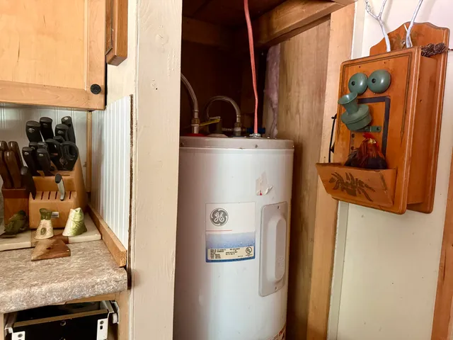 $68,000 | 140 Guilford Center Road, Guilford, ME 04443