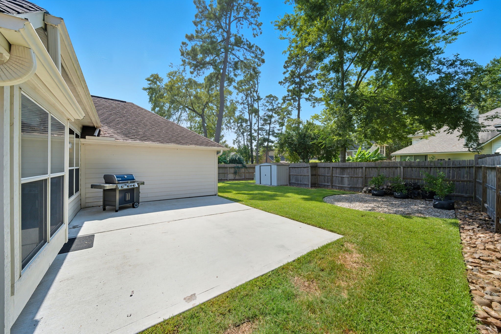 3323 Rollingwood Montgomery, TX 77356 - Photo 33 of 43 a view of backyard with green space