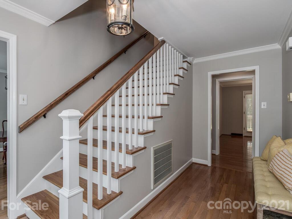 2500 Innsbrook Road Charlotte, NC 28226 - Photo 5 of 25 Gallery Image 5