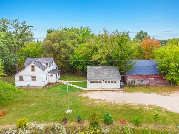 5381 North Avenue, Denmark, WI 54208