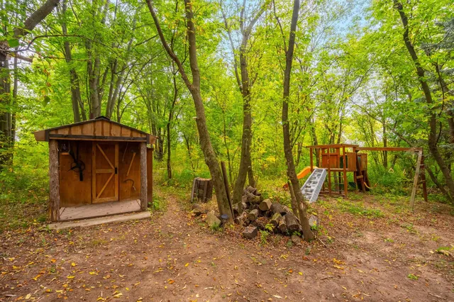 $279,900 | 5381 North Avenue, Denmark, WI 54208