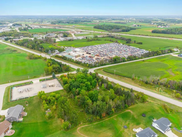 $279,900 | 5381 North Avenue, Denmark, WI 54208