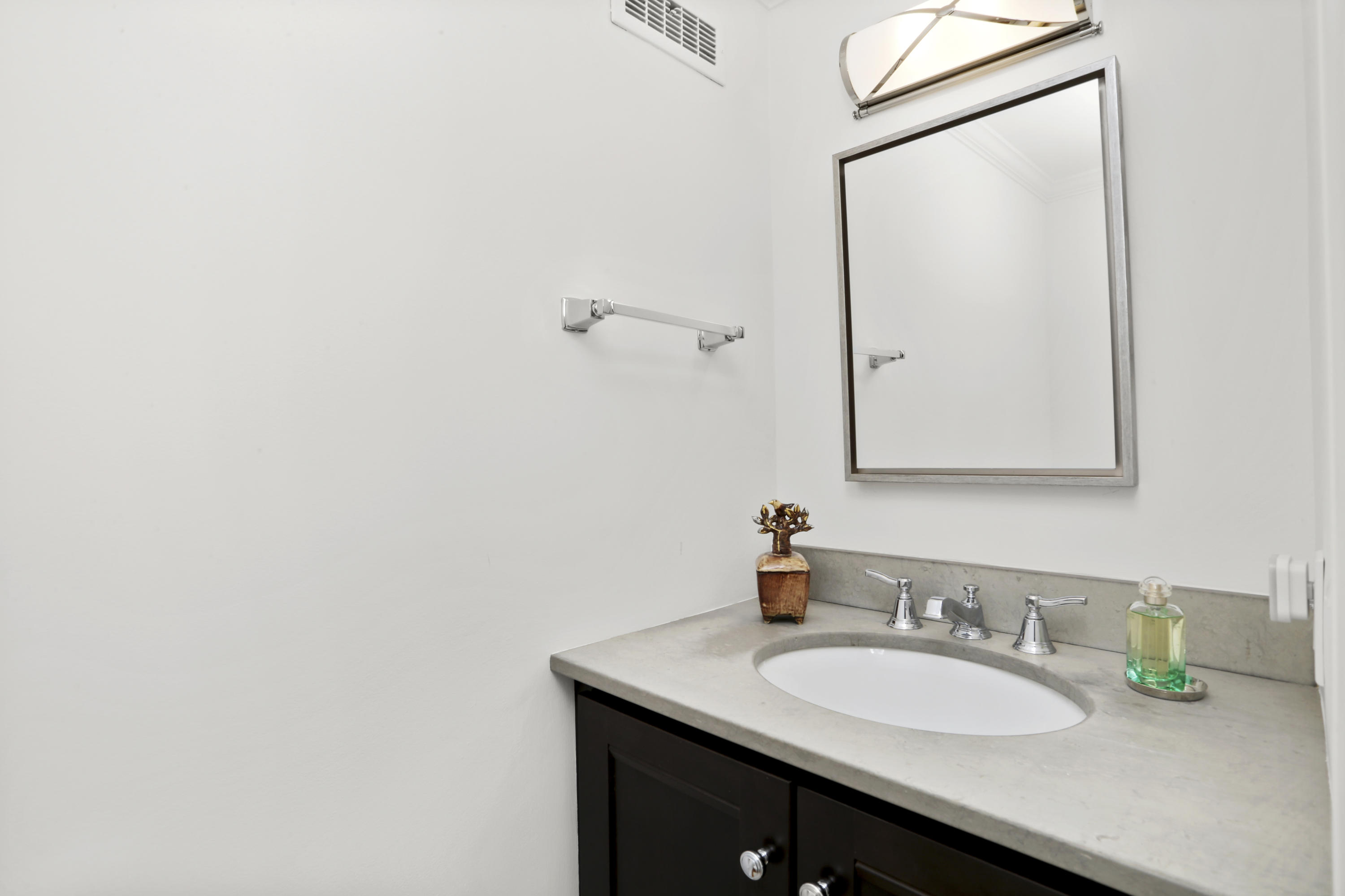 15 Old Farm Road Darien, CT 06820 - Photo 7 of 90 a bathroom with a sink and a mirror