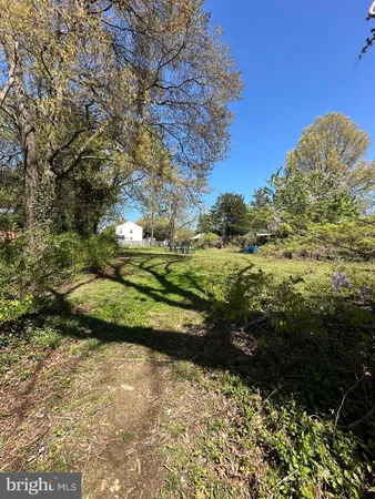 $425,000 | 2419 Beacon Hill Road, Alexandria, VA 22306