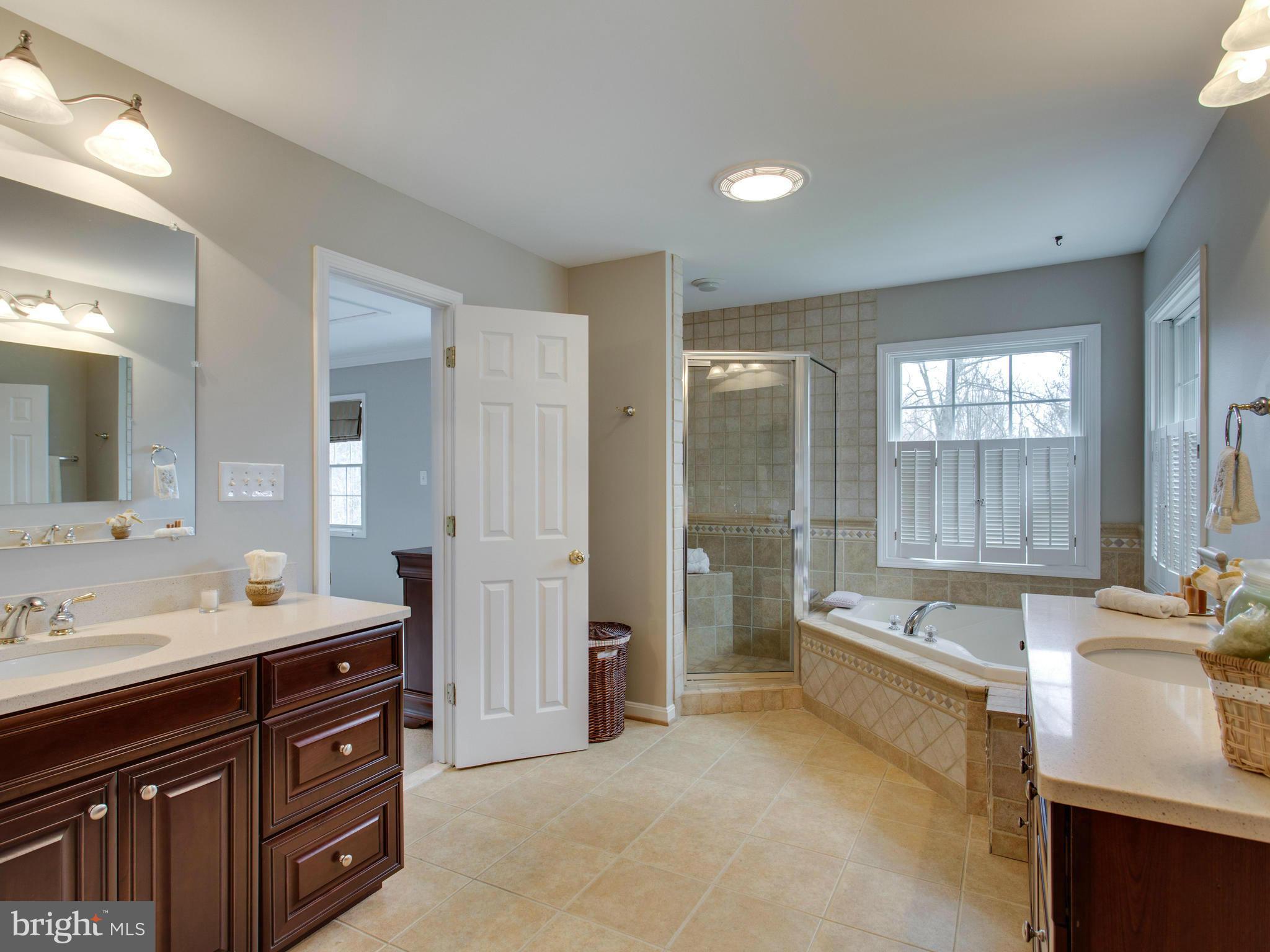 3020 Hunt Road Oakton, VA 22124 - Photo 14 of 30 Bath (Master)