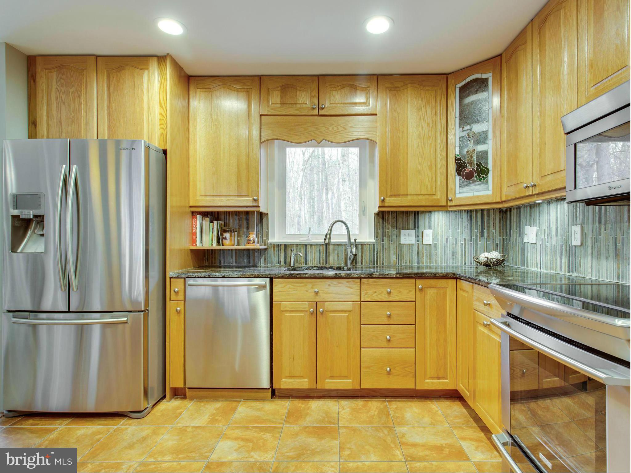 3020 Hunt Road Oakton, VA 22124 - Photo 8 of 30 Kitchen
