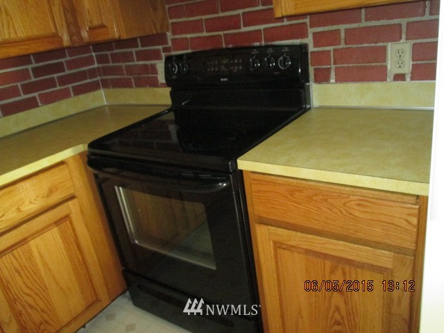 1310 Irondale Road Port Hadlock, WA 98339 - Photo 13 of 22 Gallery Image 13