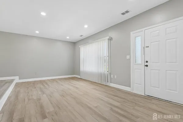 $3,000 | 1216 Thomas Avenue, North Brunswick, NJ 08902