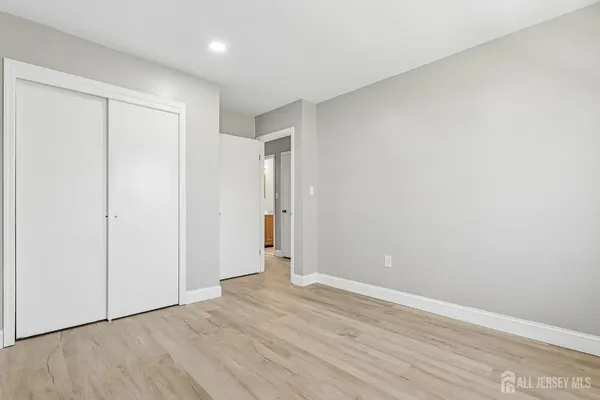 $3,000 | 1216 Thomas Avenue, North Brunswick, NJ 08902