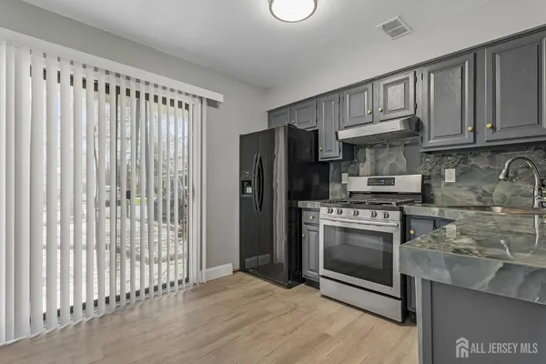 $3,000 | 1216 Thomas Avenue, North Brunswick, NJ 08902