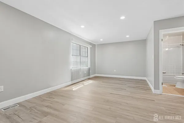 $3,000 | 1216 Thomas Avenue, North Brunswick, NJ 08902