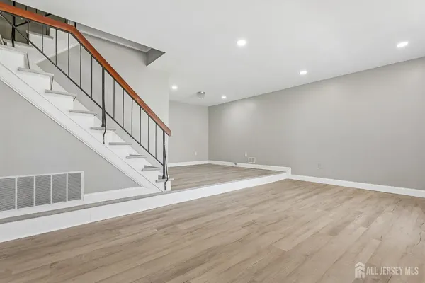 $3,000 | 1216 Thomas Avenue, North Brunswick, NJ 08902