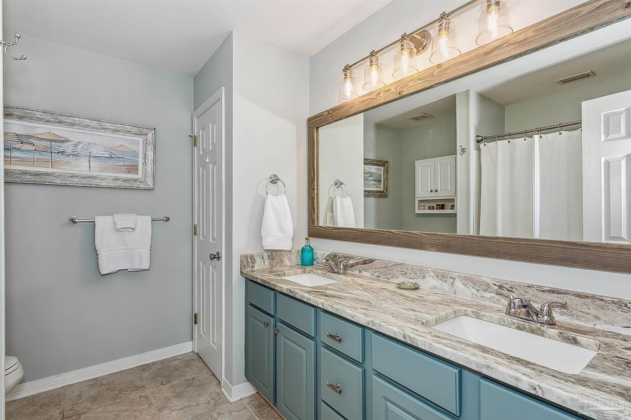 15960 Innerarity Point Road Pensacola, FL 32507 - Photo 37 of 49