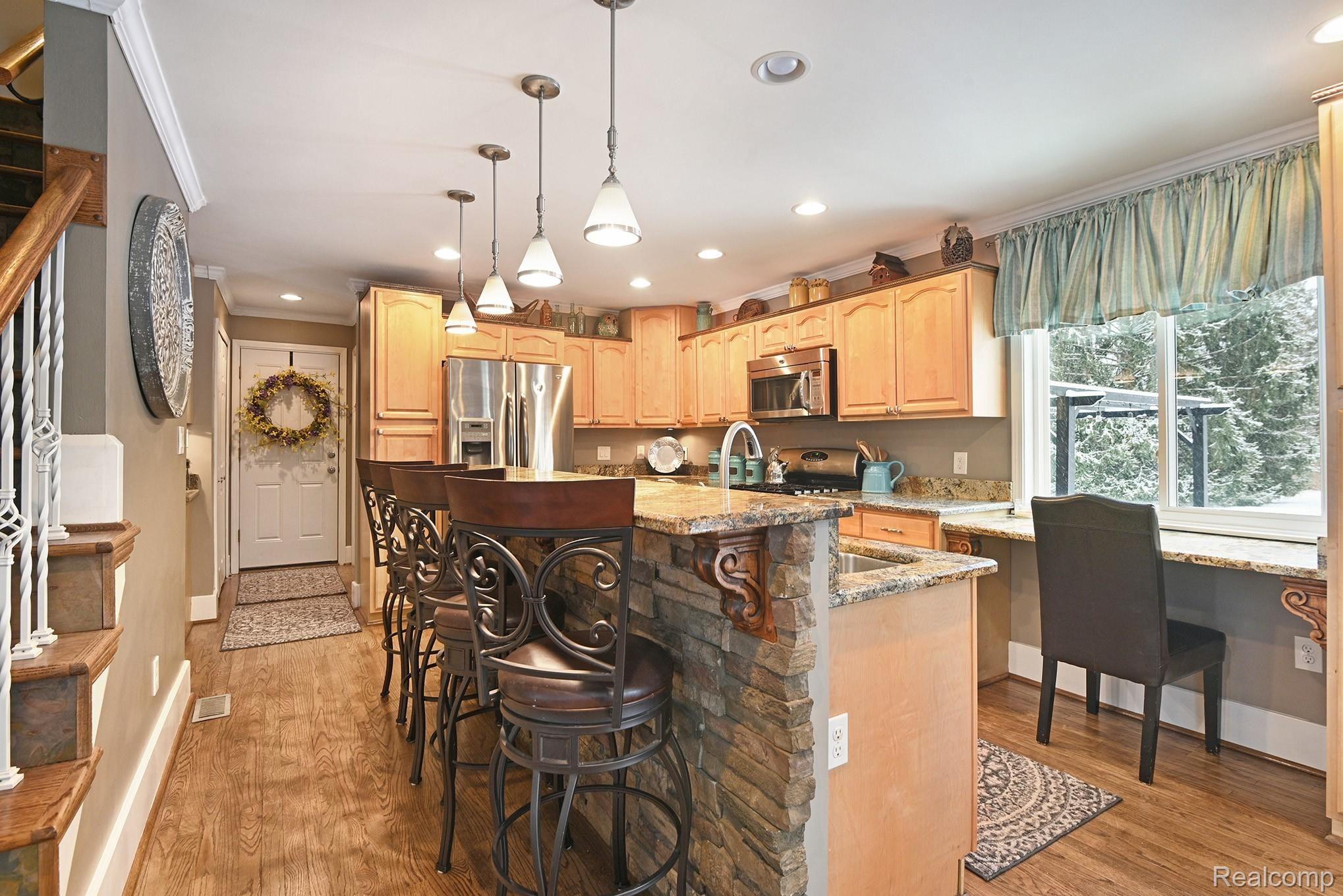 2697 Bullard Road Hartland, MI 48353 - Photo 5 of 40 CNG_5035.jpg