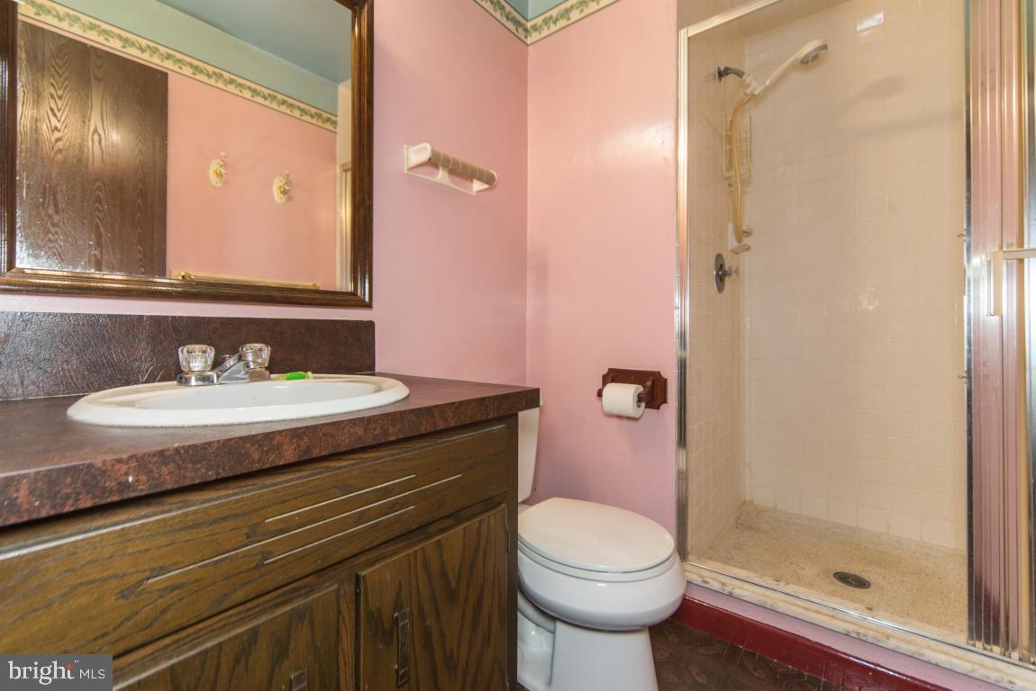 422 Delp Road Lancaster, PA 17601 - Photo 18 of 25 Gallery Image 18
