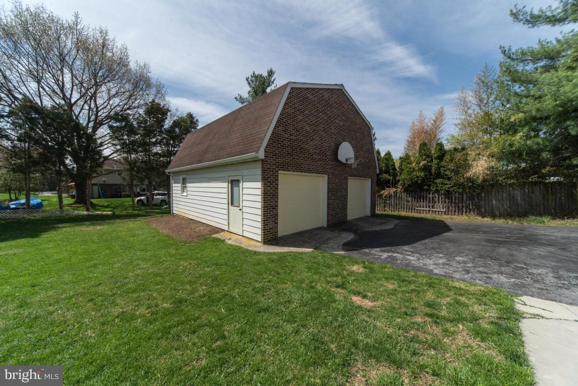 422 Delp Road Lancaster, PA 17601 - Photo 21 of 25 Gallery Image 21