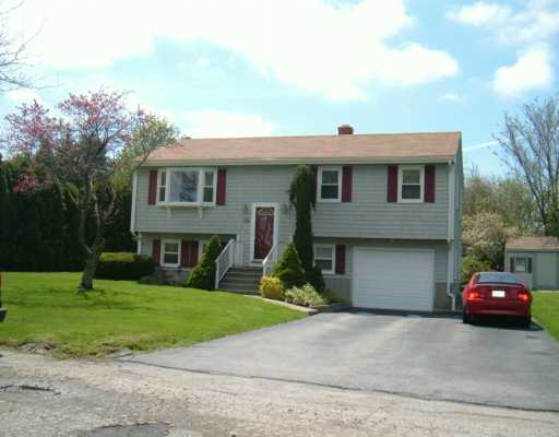 10 Alves Street Bristol, RI 02809 - Photo 1 of 3 Exterior Front.