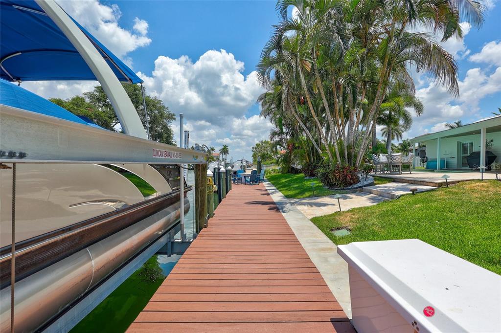 571 Ranger Lane Longboat Key, FL 34228 - Photo 64 of 89 Gallery Image 64