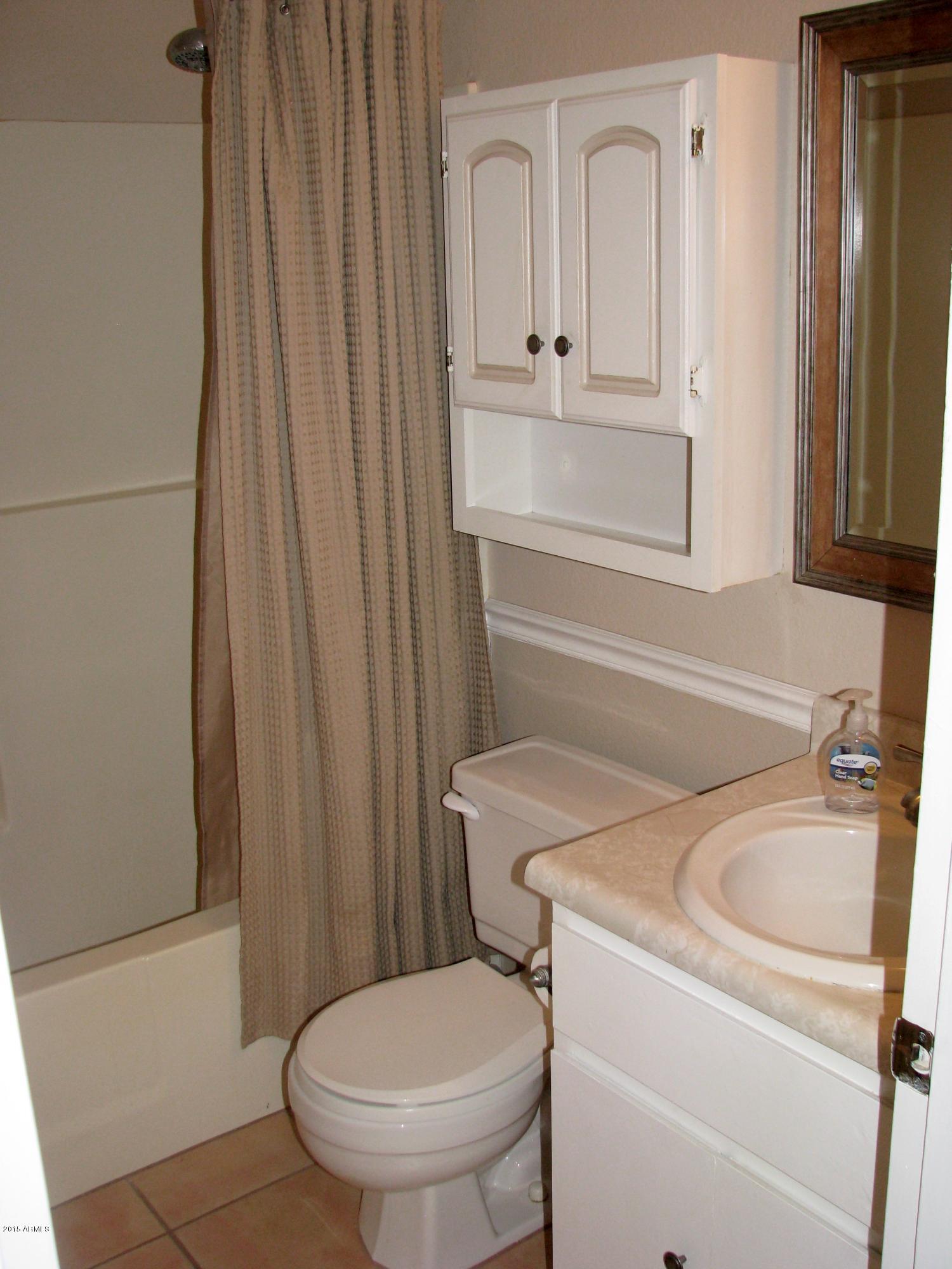 7208 West Hatcher Road Peoria, AZ 85345 - Photo 8 of 27 IMG_4126
