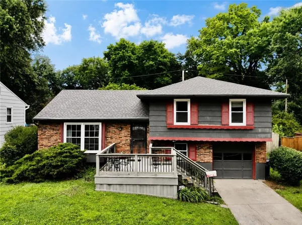 $205,000 | 8320 East 133rd Street, Grandview, MO 64030