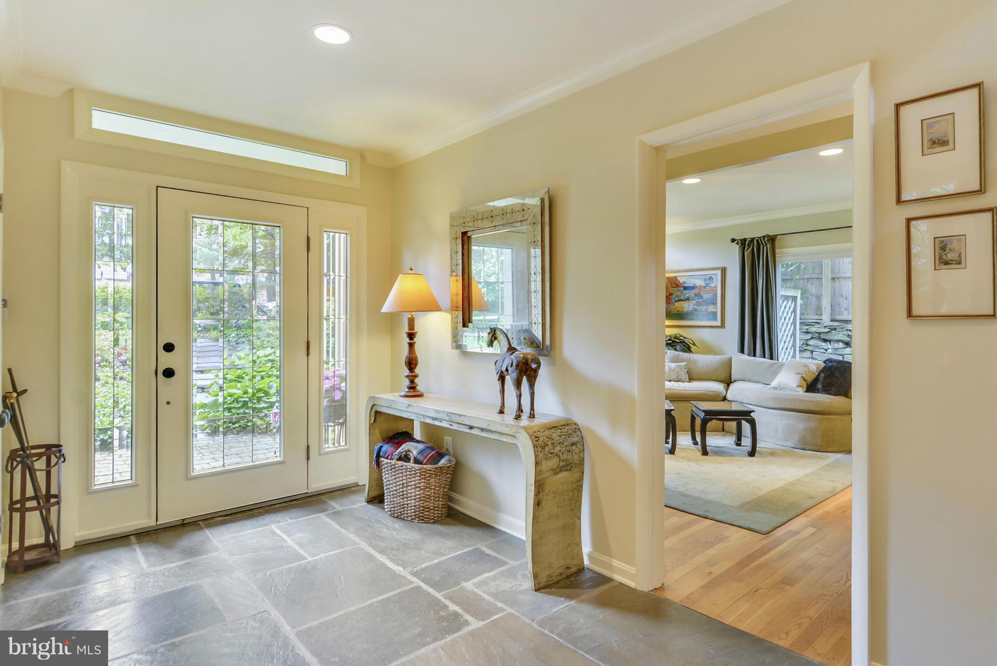 6102 Namakagan Road Bethesda, MD 20816 - Photo 15 of 30 Interior (General)