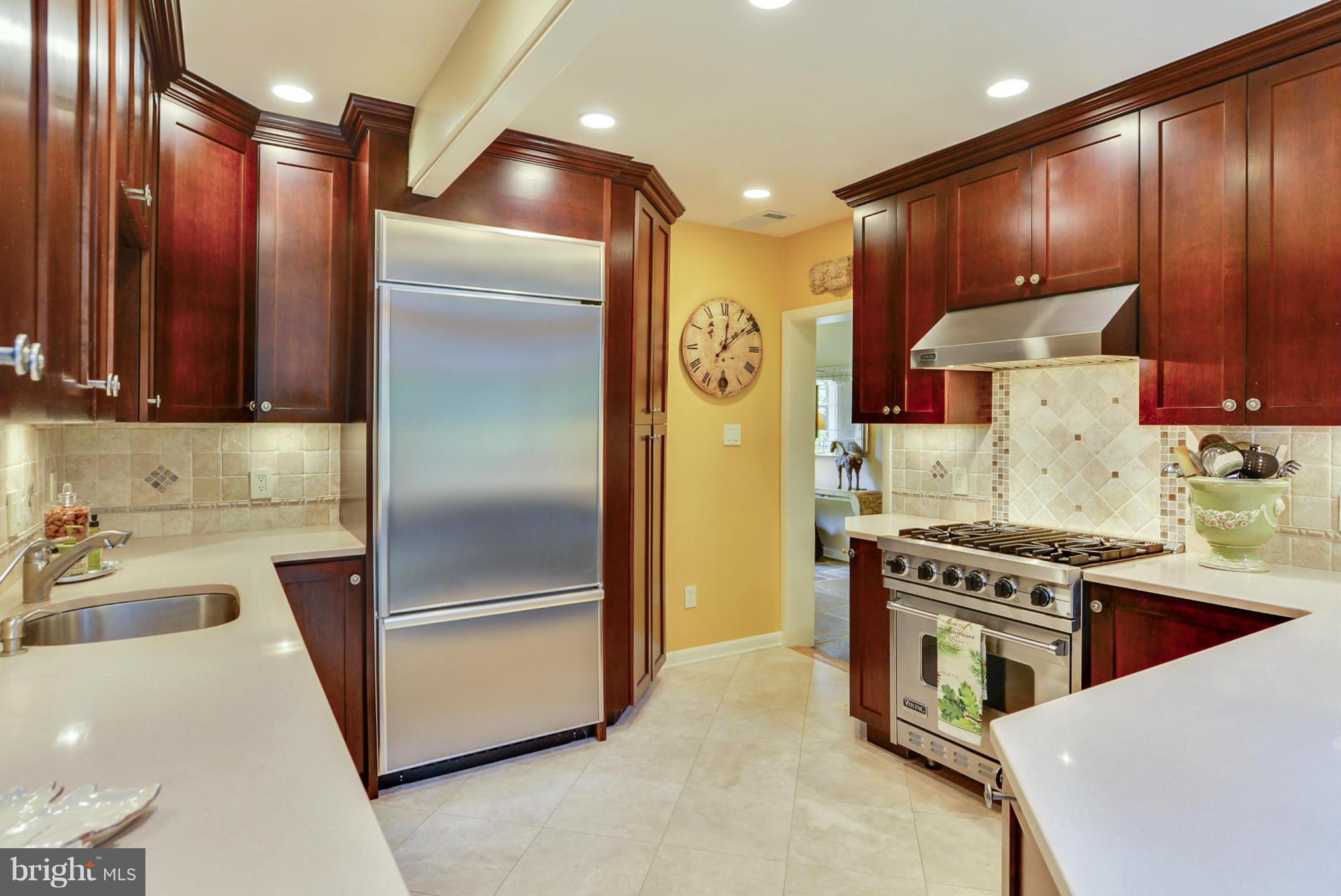 6102 Namakagan Road Bethesda, MD 20816 - Photo 6 of 30 Kitchen