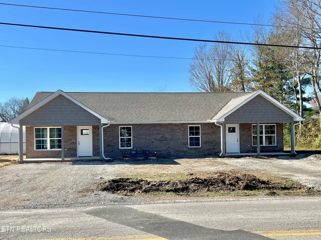 $1,300 | 317 Storie Avenue, Crossville, TN 38555