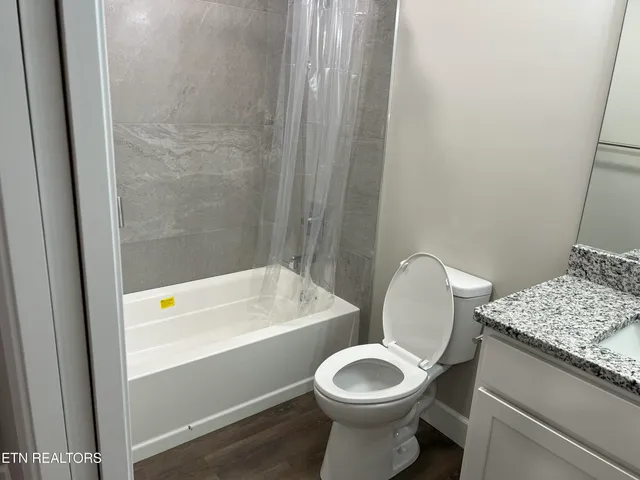 $1,300 | 317 Storie Avenue, Crossville, TN 38555